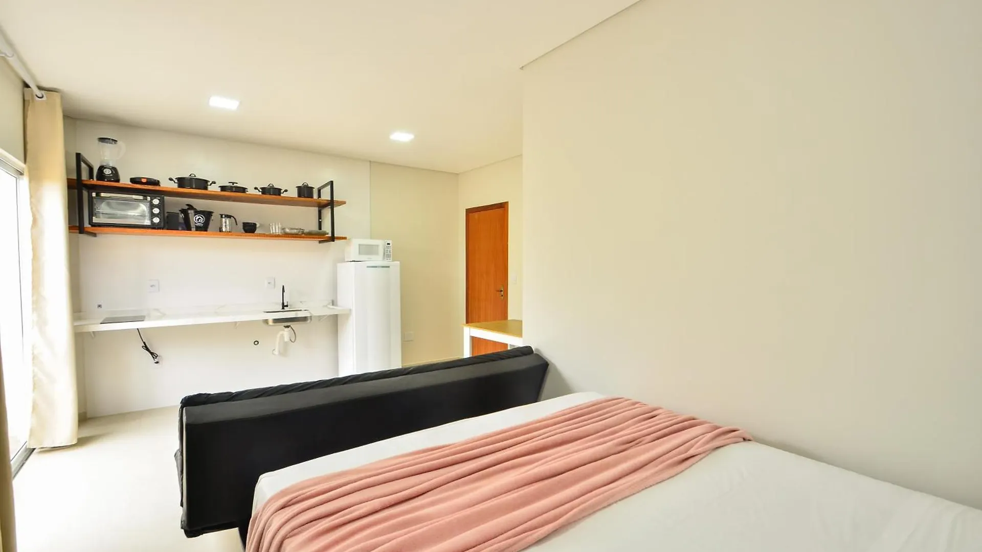 Inhome: Estudio 3, Recanto Confy No Campeche N1529 フロリアノポリス